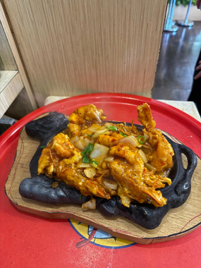 41 Gambas grillées à la sa uce p iquante (4pcs)