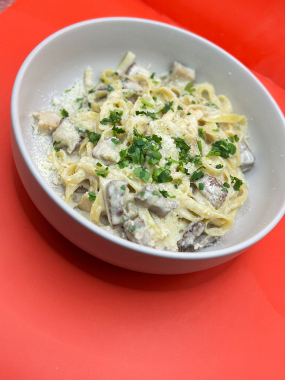 Tagliatelle cu Vită și Hribi