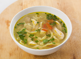 Ciorbă de Pui cu Tăieței/ Orez