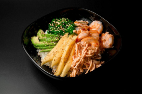 Bowl z krewetkami i mango