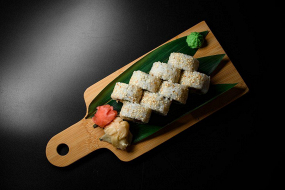 Kalifornia sezam z węgorzem grillowanym