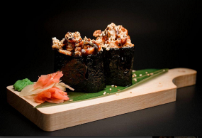 Gunkan Węgorz grillowany