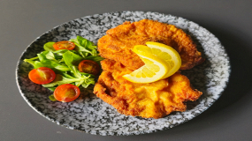 Vyprážané bravčové rezníky /1,3,7/