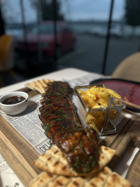 Coaste de Porc la Jar (980g)