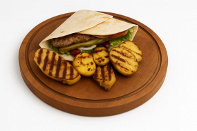 Piadină cu Carne de Vită & Porc