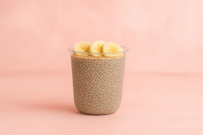 Budincă de Chia cu Banane și Unt de Arahide