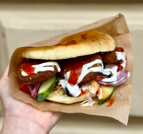 Falafel doner v pitě