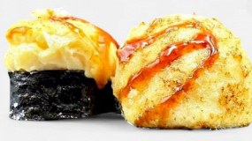 Zapéčená futo-rolka s mušlí a wakame 8ks