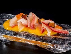 806.Carpaccio di ricciola al tartufo