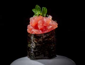 50.Gunkan spicy tuna - 2 pezzi 🌶️