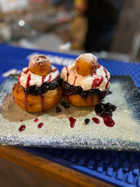 Papanasi cu Dulceata de Visine/ Capsuni