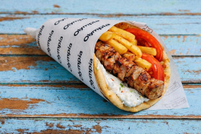 Pita gerollt mit Suvlaki