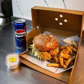 MENIU DUBLU CRISPY BURGER