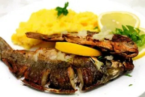 Păstrăv la Grătar/Tigaie, Mămăligă și Mujdei