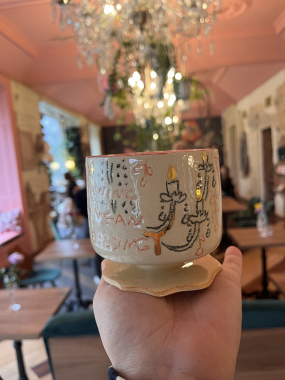 Hrneček na latte na stopce (bez ouška)