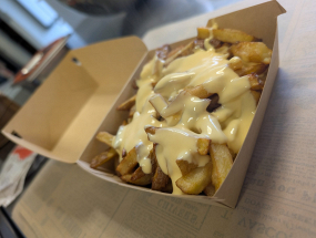 FRITES SAUCE CHEDDAR
