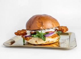 Kuřecí řízek v bulce