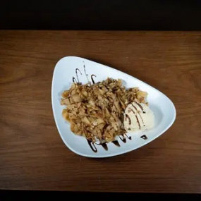 Una Trasă-n Rom cu Caramel și Înghețată