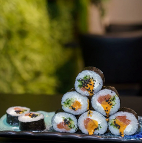 Futomaki s lososem 330g