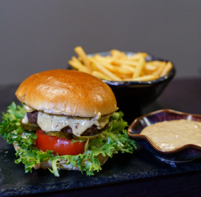 Burger s hovězím masem 160