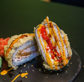 Sushi Burger s krevetáma a krabem surimi