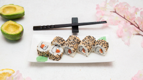 Saumon-cheese maki california