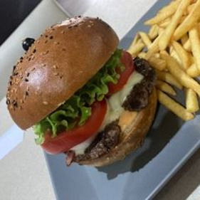 B-Burger  (1,3,7,10,11)