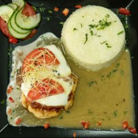 Grilované kuracie s mozzarellou, polievka