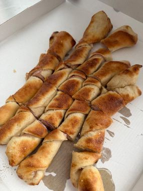 1. Cesnakové 250 g (1,3,7)