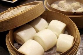 24. PANE CINESE AL VAPORE 2PZ