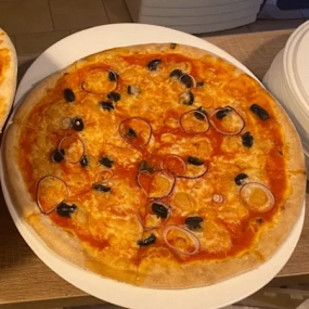 Pizza Pugliese