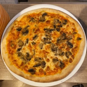 Pizza Funghi