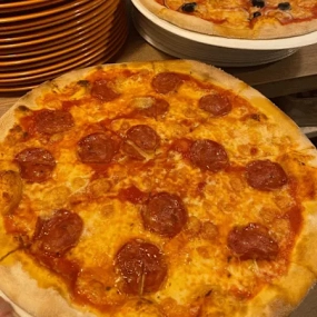 Pizza Peperoni