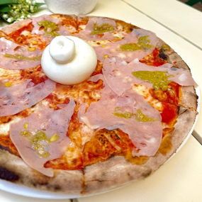 Pizza Bologna