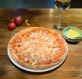Pizza Tonno e Cipolla Ø32cm