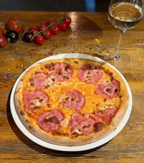 Pizza Salami Ø32cm