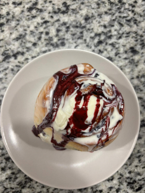 CINNAMON APPLE ROLLS