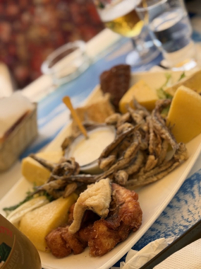 Platou cu Pește Prăjit (2 persoane)