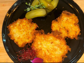 Placki ziemniaczane z sosem węgierskim (200g)