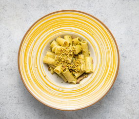 Rigatoni Carbonara al pistacchio