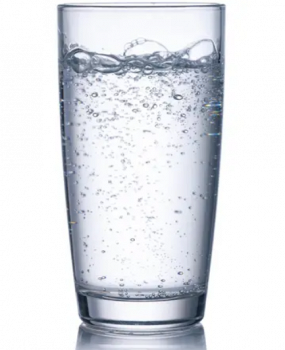 Jemně perlivá voda