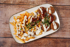 Falafel Teller mit Pommes