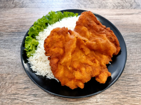 Sertésborda rántva, rizzsel 