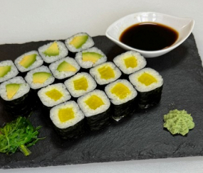 S4. 8ks avokado, 8ks ředkev