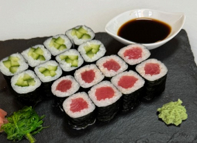 S9. 8ks tuňák, 8ks okurky 179kč