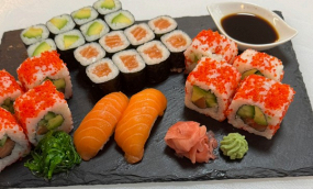 S23. OSAKA SET 8kus avokádo, 8ks losos, 8ks Tobiko