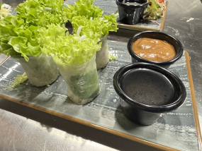 Świeże sajgonki z krewetkami 2szt.