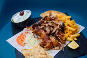 Gyros Teller (vom Schwein oder Hähnchen)