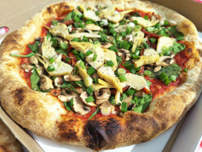 Pizza cu Spanac și Ciuperci