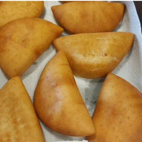 Panzerotto fritto friarielli e salsiccia